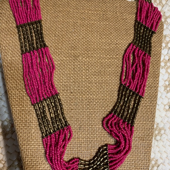 beautiful necklace . - Picture 4 of 7